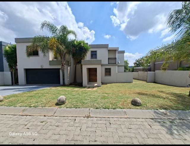 5 BEDROOM HOUSE FOR SALE IN KYALAMI HILLS